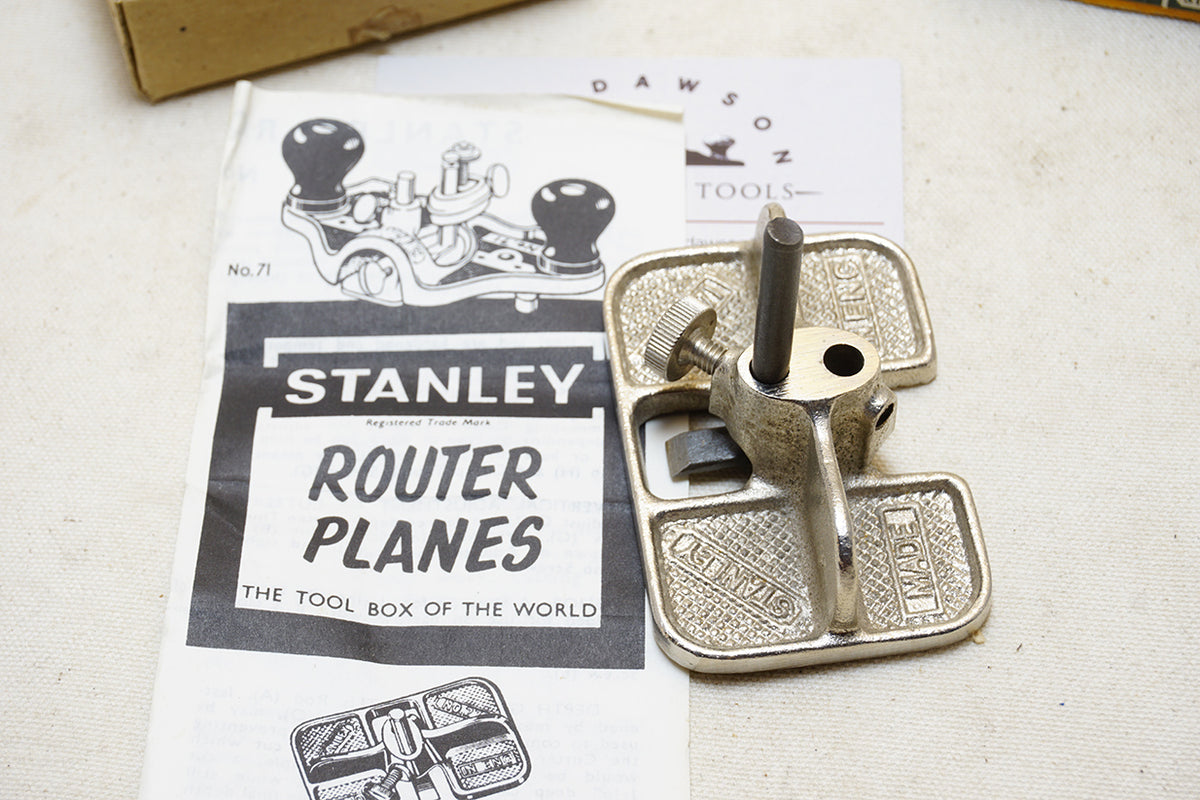 Lie-Nielsenスモール・ルーター・プレーンNo.271 Small Router Plane - Closed Throat Lie-Nielsen Toolworks