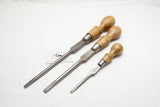 3 EARLY FOOTPRINT CABINETMAKERS SCREWDRIVERS