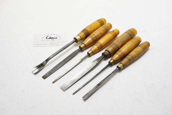 FINE SET OF 6 S. J. ADDIS CARVING CHISELS INCLUDING SPOON - IN ROLL