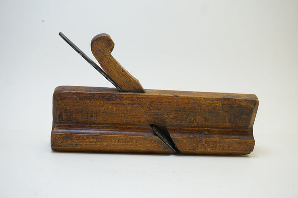 VERY EARLY 18th CENTURY COMPLEX MOLDING PLANE - E WOODRUFF