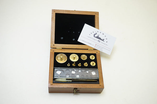 EXQUISITE SMALL BRASS WEIGHT SET FOR CALIBRATION - JAPAN