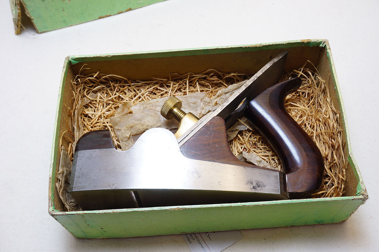 CA. 1900 NEAR NEW NORRIS NO. 2 DOVETAILED SMOOTH PLANE - IOB – Ted