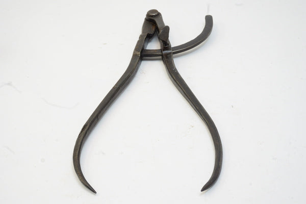 EARLY HANDFORGED CURVED OUTSIDE CALIPER DIVIDERS