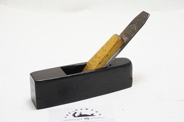 WONDERFUL NARROW EBONY COFFIN SHAPED SMOOTH PLANE - 6" LENGTH