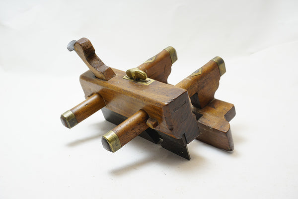 EARLY DECORATIVE 18TH CENTURY ENGLISH J. G. YORK PLOUGH PLANE - IOHN GREEN