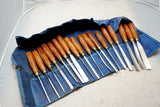 FINE SET OF 18 FOOTPRINT CARVING CHISELS IN FITTED CANVAS ROLL