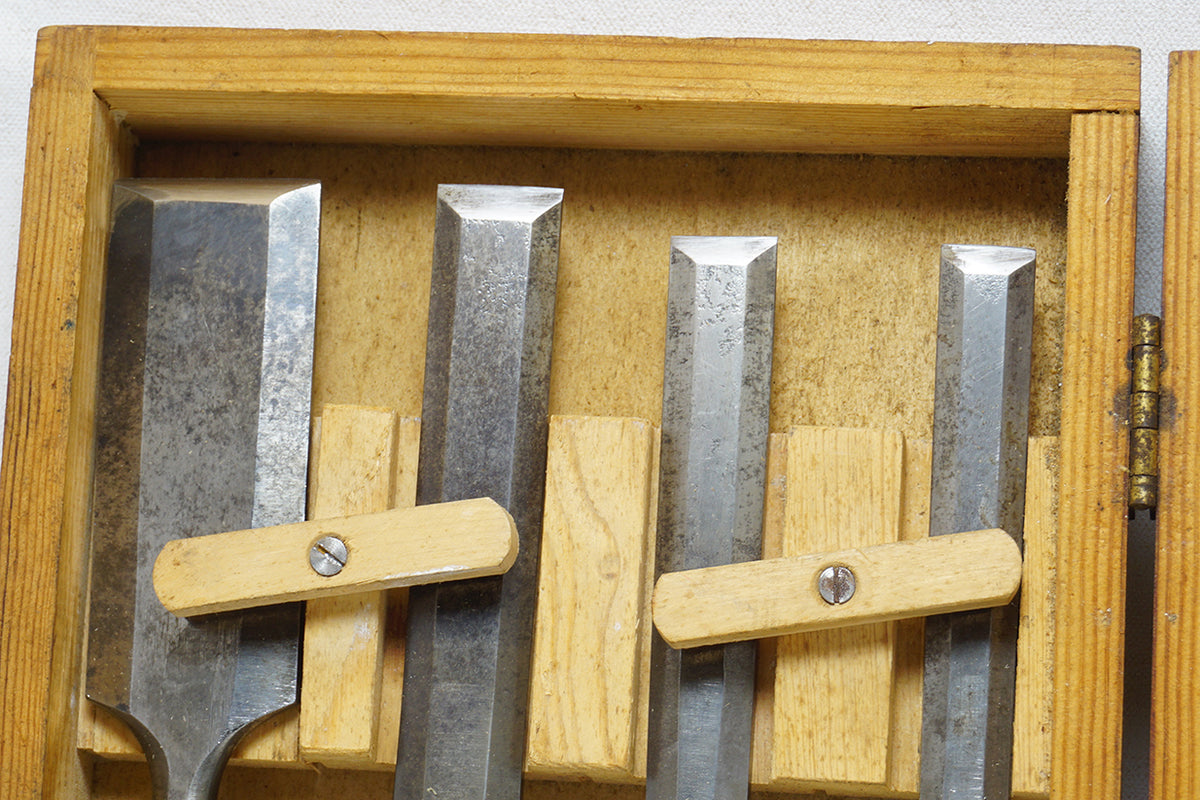 WORKING SET OF 8 BEAVER CHISELS IOB - ESKILSTUNA – Ted Dawson Antique Tools