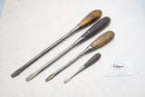 4 PERFECT HANDLE SCREWDRIVERS