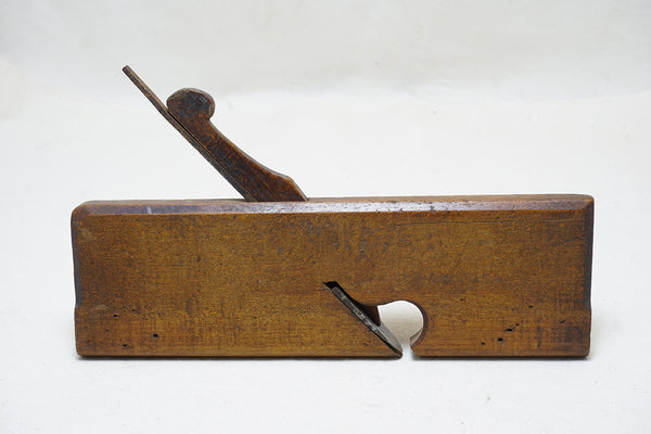 18TH CENTURY MOLDING PLANE - S. AMBLE ROUND PLANE