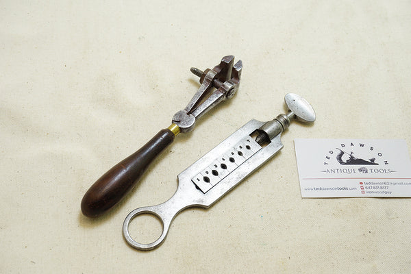 LOVELY EARLY JEWELLER'S HANDHELD VISE & TAP PLATE