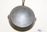 LOVELY FINDLAYS LTD NO 8 CAST IRON FRYING PAN - CARLETON PLACE, ONT