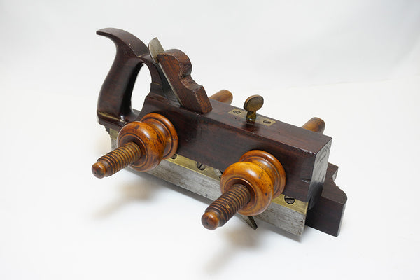 VERY FINE ROSEWOOD PLOW PLANE WITH BOXWOOD NUTS