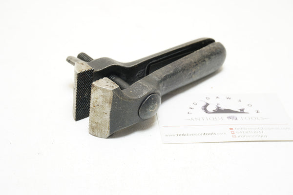 MINTY MACHINIST HAND VISE 1 3/8" JAWS