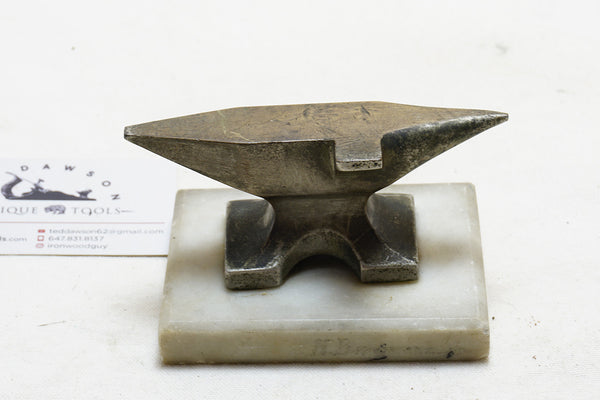 BEAUTIFUL SMALL ANVIL ON ORIGINAL MARBLE BASE
