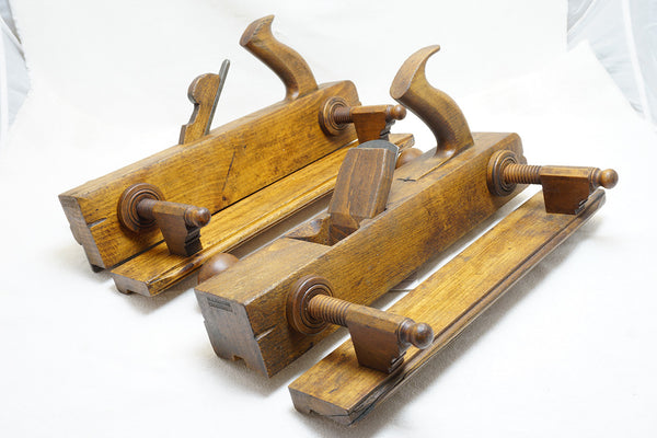 BEAUTIFUL PAIR OF D. R. BARTON HANDLED PLANK MATCH TONGUE & GROOVE PLANES