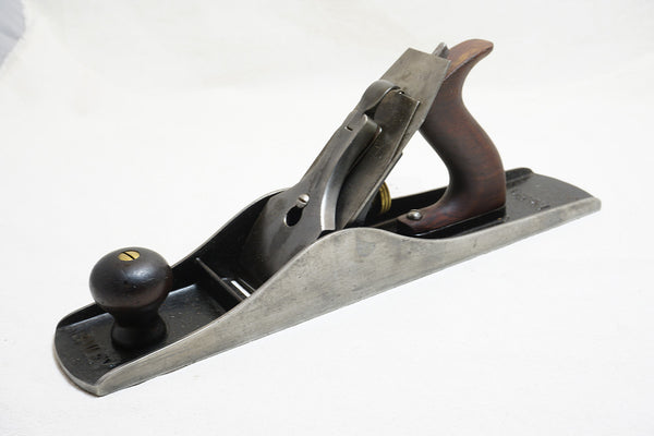 EXCELLENT STANLEY BAILEY NO. 5 1/2 CORRUGATED JACK PLANE - 1902