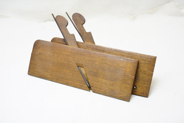 LOVELY MATCHED PAIR OF D. R. BARTON NO. 2 HOLLOW & ROUND PLANES
