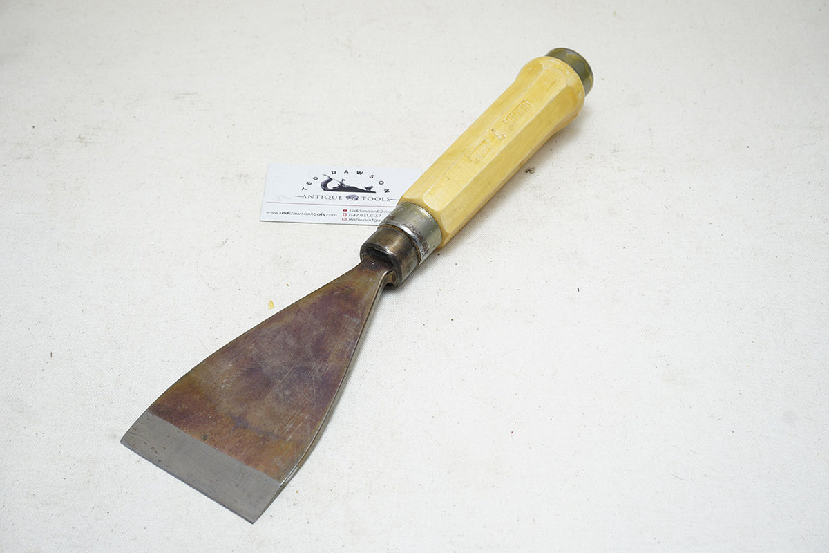 MINTY MONSTER 3" WIDE ULMIA CARVING CHISEL – Ted Dawson Antique Tools