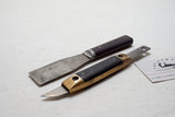 FINE ROSEWOOD CARVING / MARKING KNIFE AND PALLET KNIFE