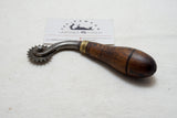 VERY EARLY 1830s D S ENGLISH NO 4 STITCH MARKING WHEEL - LEATHER