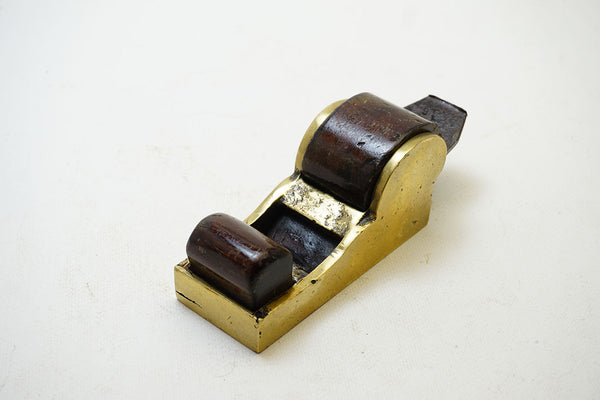 LOVELY BRASS & ROSEWOOD CHARIOT BLOCK PLANE