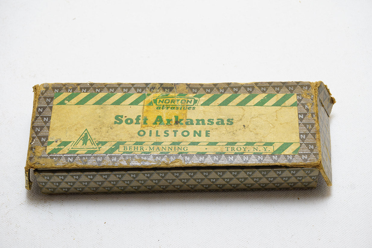 LIKE NEW NORTON SOFT ARKANSAS OILSTONE - SB 6 - PAPER LABEL – Ted 