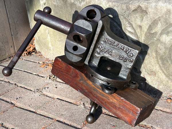 OUSTANDING RARE HOLLAND 'BICYCLE' VISE